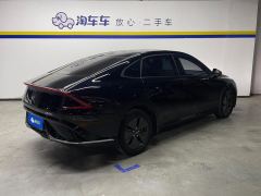 Wuling Starlight Plug-in Hybrid 1.5L 70km Standard Edition - photo 2