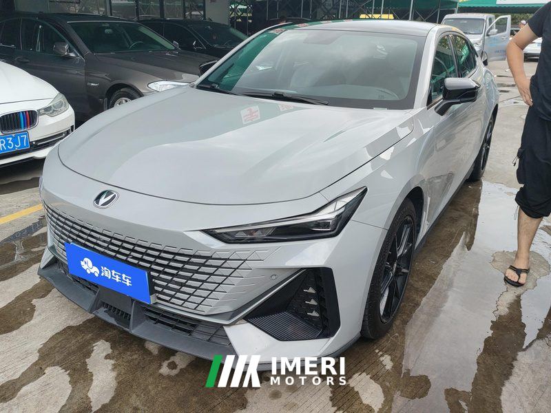 Changan UNI-V 1.5T Premium Version - car from China