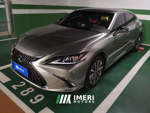 2022 Lexus ES 200 Luxury - автомобиль из Китая