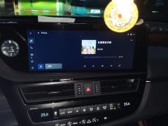 Lexus ES 200 Luxury - ფოტო 17