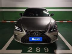 Lexus ES 200 Luxury - ფოტო 3