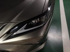 Lexus ES 200 Luxury - ფოტო 4