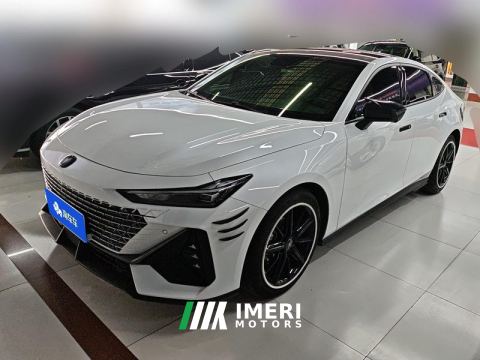 2023 Changan UNI-V 1.5T Premium Edition - автомобиль из Китая