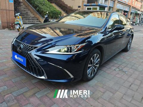 2022 Lexus ES 200 Excellence Edition - автомобиль из Китая