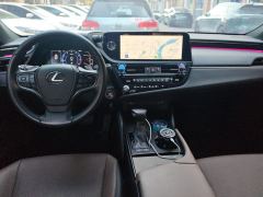 Lexus ES 200 Excellence Edition - фото 16