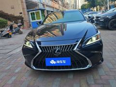 Lexus ES 200 Excellence Edition - фото 3
