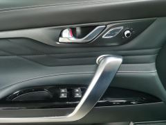 Changan CS95 PLUS 2.0T 2WD Deluxe - ფოტო 13