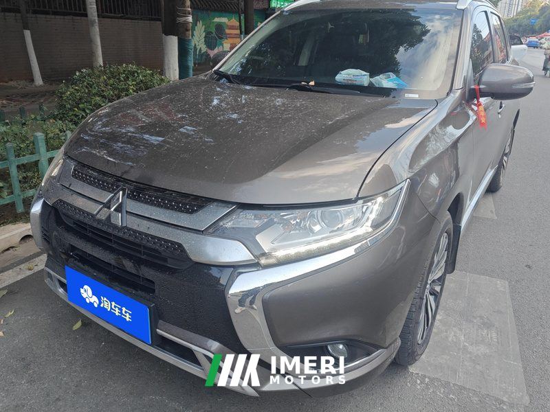 Mitsubishi Outlander 2.0L CVT 2WD Enjoy Edition 7-seater