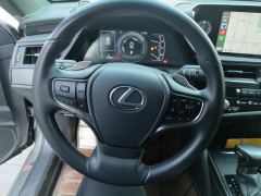 Lexus ES 300h Premium Edition - ფოტო 12