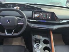 Changan UNI-V Zhidian iDD UNI-V iDD 1.5T 113km Version - ფოტო 16