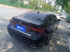 Toyota Avalon 2.5L Automatic Luxury Edition - фото 2