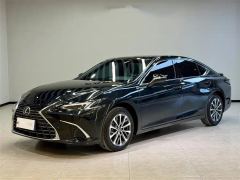 Lexus ES 200 Premium Edition - ფოტო 1