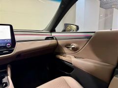 Lexus ES 200 Premium Edition - ფოტო 10