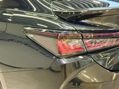 Lexus ES 200 Premium Edition - ფოტო 18