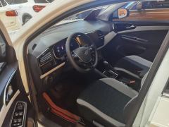 Jetta VS7 280TSI Automatic Entry-Level - ფოტო 14