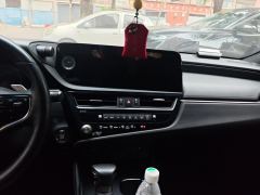 Lexus ES 200 Excellence Edition - ფოტო 17