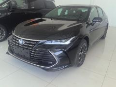 Toyota Avalon Dual-Engine 2.5L Luxury Edition - photo 1