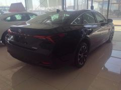 Toyota Avalon Dual-Engine 2.5L Luxury Edition - photo 2