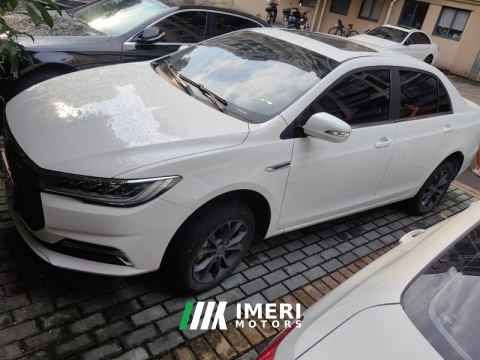 2023 BYD Qin PLUS DM-i Champion Edition 1.5L 55km Leading Edition - ავტომობილი ჩინეთიდან