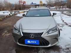 Lexus ES 300h Excellence Edition - ფოტო 3