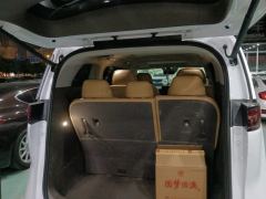 Denza D9 DM-i 1.5T 180km AWD Version 7 - фото 7