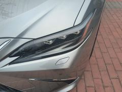 Lexus ES 300h Premium Edition - photo 4