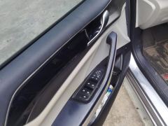 BYD Qin PLUS DM-i 120km Flagship - ფოტო 13