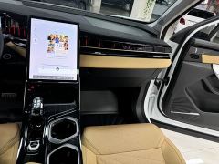 Geely Boyue L 1.5TD DCT Luxury - ფოტო 12