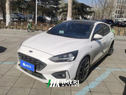 2021 Ford Focus EcoBoost 180 ST Line - car from China