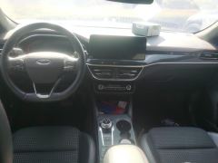 Ford Focus EcoBoost 180 ST Line - photo 10
