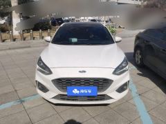 Ford Focus EcoBoost 180 ST Line - photo 3