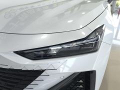 Changan UNI-V 1.5T Premium Version - ფოტო 4