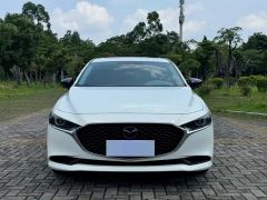 Mazda3 Axela 2.0L Automatic Brilliant Edition - photo 2