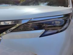 Toyota Sienna Dual-Engine 2.5L Comfort Edition - фото 4