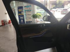 BMW X5 xDrive30Li Deluxe VersionM - ფოტო 12