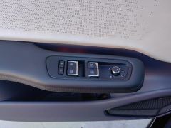 HiPhi X Flagship Edition 6-seater - фото 13
