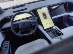 HiPhi X Flagship Edition 6-seater - фото 16