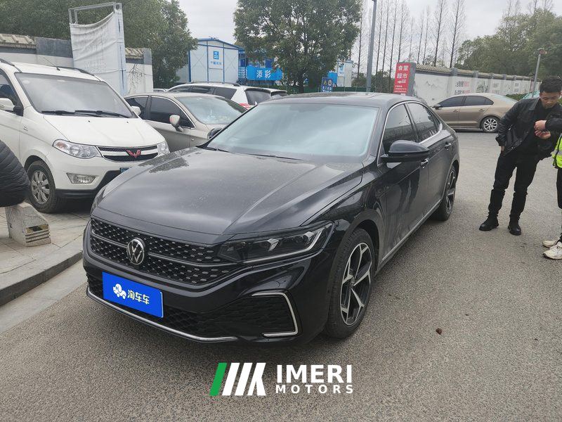 Volkswagen Passat 330TSI Elite Edition - ავტომობილი ჩინეთიდან