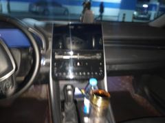Toyota Avalon Dual-Engine 2.5L E-CVT Luxury Edition - ფოტო 11