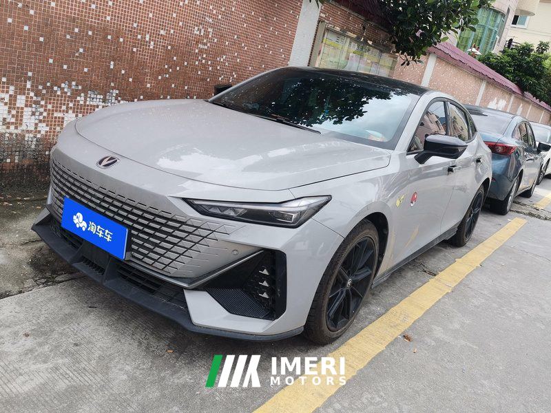Changan UNI-V 1.5T Premium Version - car from China