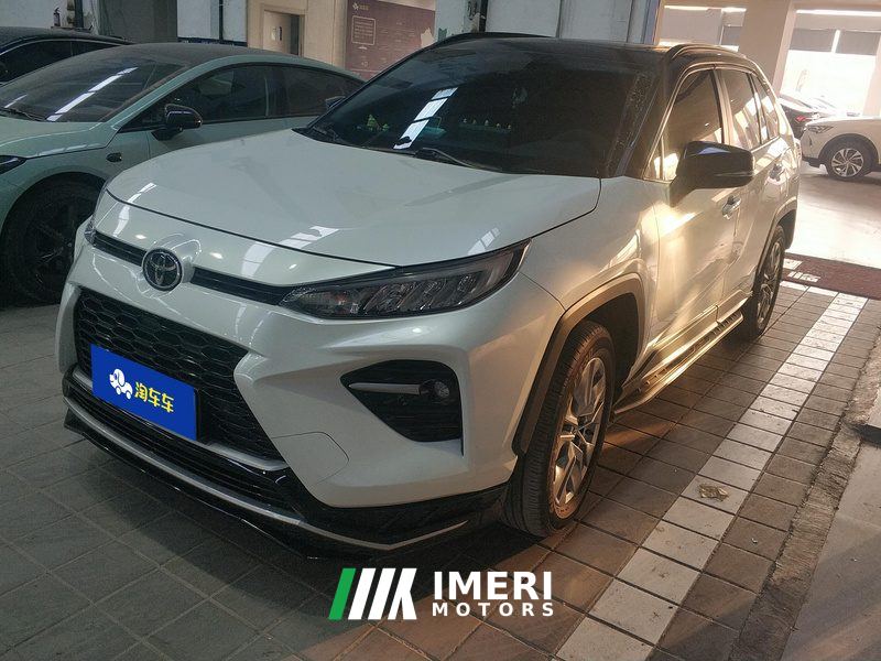 Toyota Wildlander 2.0L CVT 2WD Luxury Edition