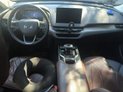 Hongqi E-QM5 431km Charging Fun Edition 5-seater - фото 16
