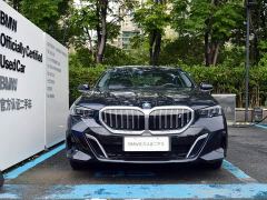 BMW i5 eDrive 35L M Sport Package - ფოტო 4