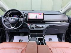 Honda Odyssey 2.0L e:HEV Sharp Comfort Edition - фото 9