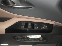 Lexus ES 200 Premium Edition - ფოტო 13