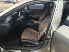 Lexus ES 200 Excellence Edition - ფოტო 14
