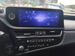 Lexus ES 200 Excellence Edition - ფოტო 17