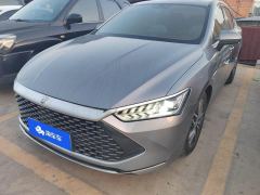 BYD Qin PLUS DM-i 55km Flagship - ფოტო 1