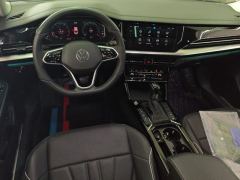 Volkswagen Passat 380TSI Luxury Edition - фото 16