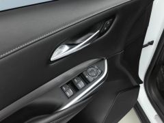 Cadillac XT4 28T FWD Luxury - ფოტო 13